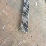 Marches d'escalier en acier galvanisé