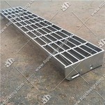 Marches d'escalier en acier